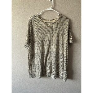 We the free  Women's Beige Black Pattern Crew‎ Neck Short Sleeve T-Shirt S